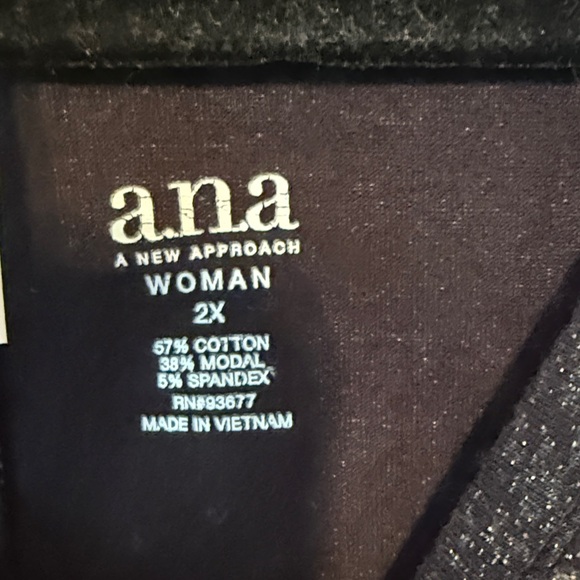 a.n.a Women's Dark Gray and Black Textured Long Sleeve Top Size 2X - Picture 2 of 4
